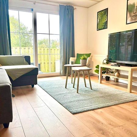 Wellness Bungalow With Jacuzzi &Sauna&Private Garden Near Amsterdam Vijfhuizen Kültér fotó